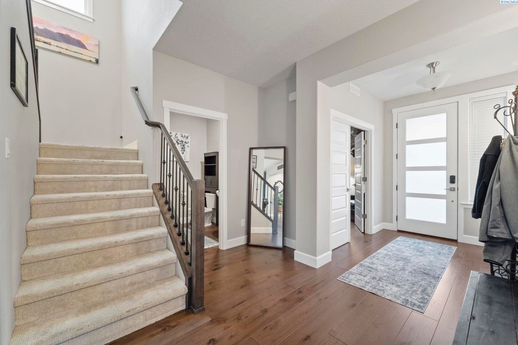 Photo of 8217 Silver Mound Dr, Pasco, WA 99301 (MLS # 290002)