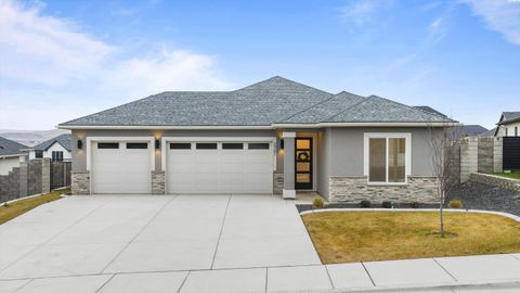 Photo of 2361 Siena Avenue, Richland, WA 99352 (MLS # 290010)