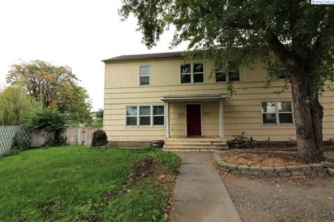 Photo of 1318 Marshall Avenue, Richland, WA 99354 (MLS # 290857)