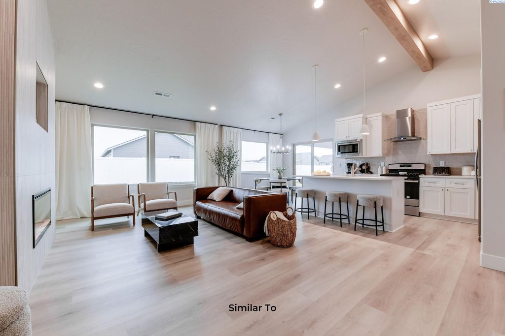 Photo of 606 Grapevine St, Grandview, WA 98930 (MLS # 289403)