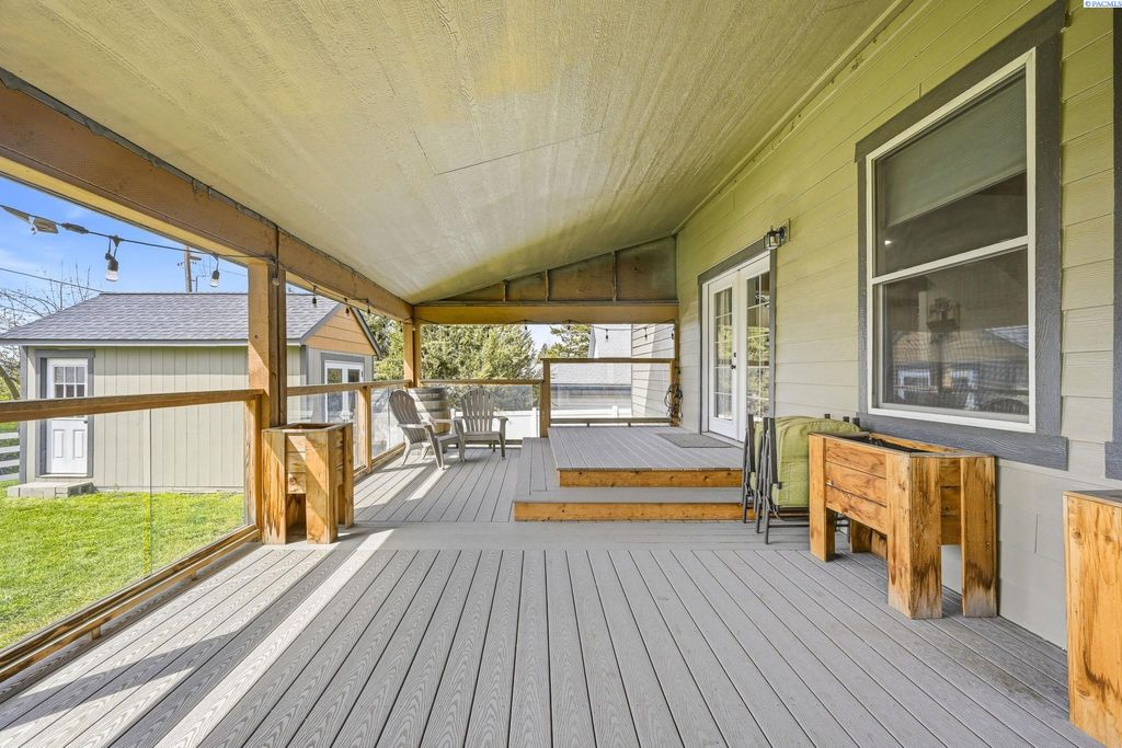 Photo of 745 N J St, Palouse, WA 99161 (MLS # 292292)