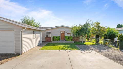 Photo of 9139 W Arrowhead Ave, Kennewick, WA 99336 (MLS # 294192)