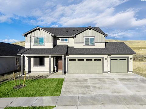 Photo of 3686 Stonecap St, Richland, WA 99352 (MLS # 286006)