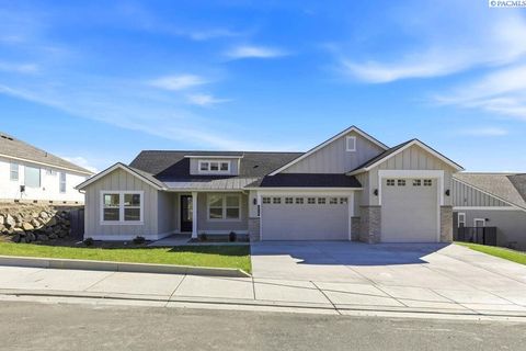 Photo of 315 Epic Street, Richland, WA 99352 (MLS # 288589)