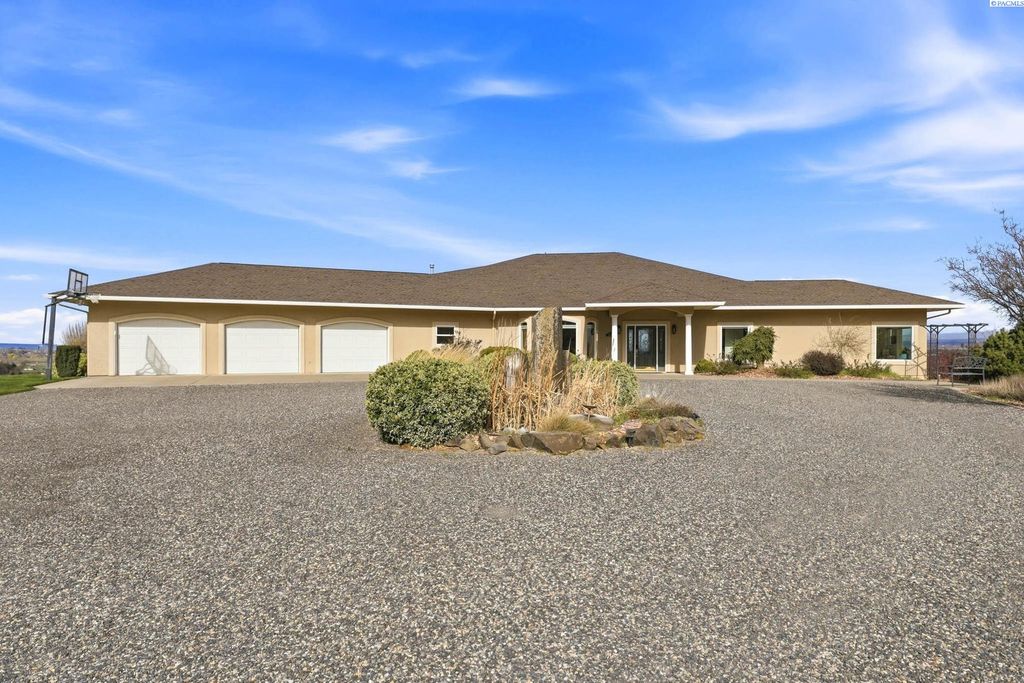 Photo of 21509 S Davlor Pr Sw Pr, Prosser, WA 99350 (MLS # 291466)