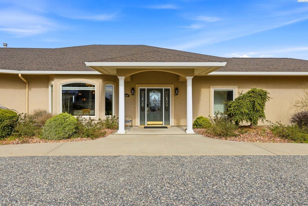 Photo of 21509 S Davlor Pr Sw Pr, Prosser, WA 99350 (MLS # 291466)