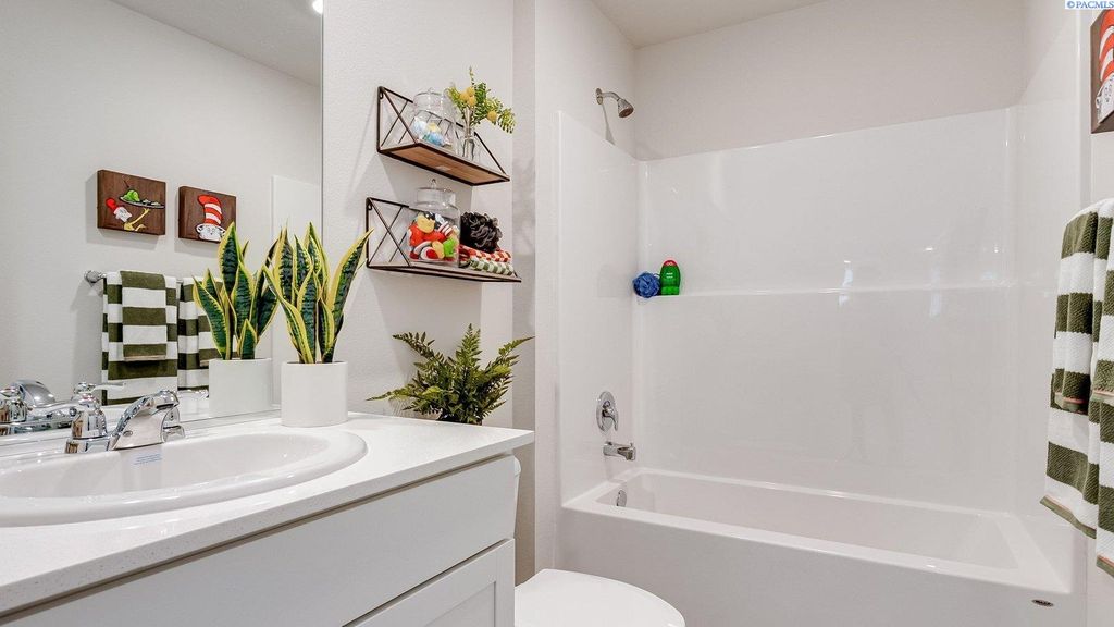 Photo of 6101 Road 115, Pasco, WA 99301 (MLS # 290453)