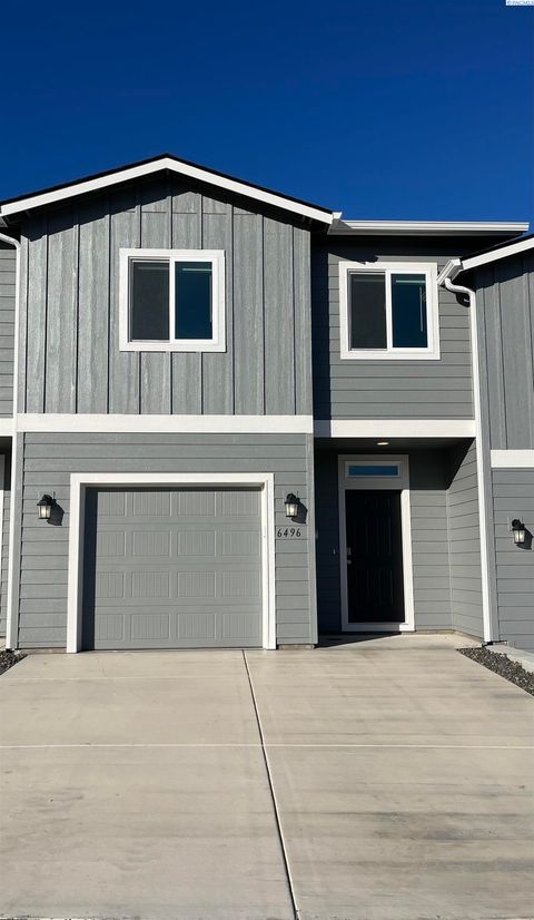 Photo of 6496 W 36th Place, Kennewick, WA 99338 (MLS # 295047)
