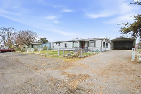 Photo of 205901 E 13th Ave, Kennewick, WA 99337 (MLS # 289766)