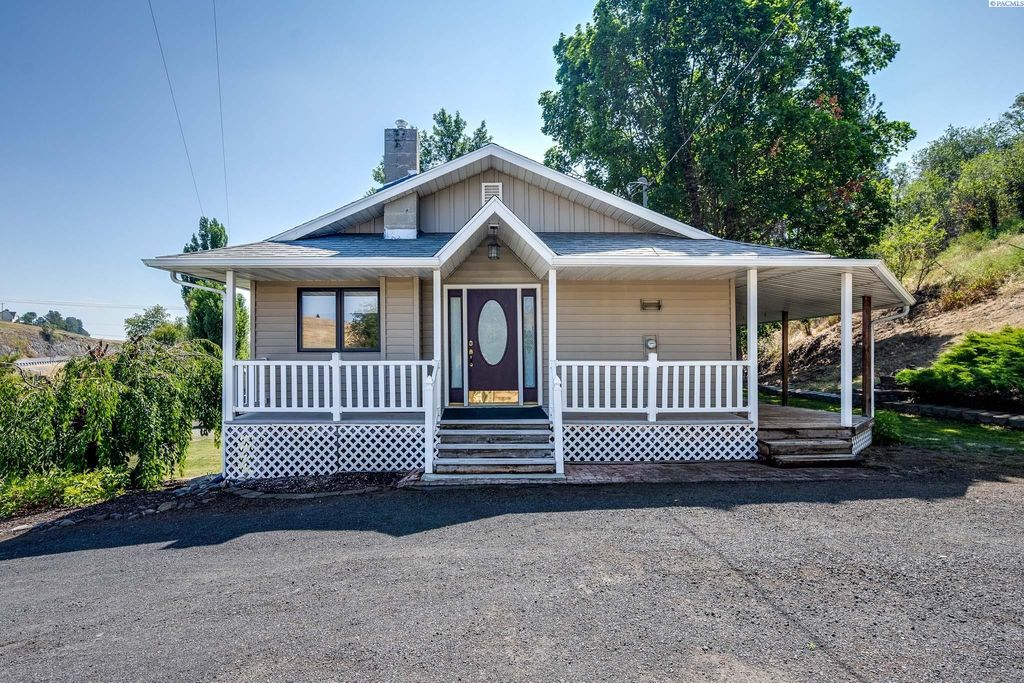 Photo of 4503 State Route 270, Pullman, WA 99163 (MLS # 286408)