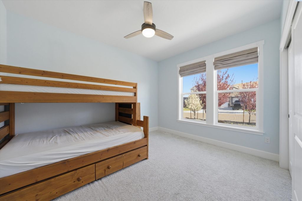 Photo of 4235 Barbera St, Richland, WA 99352 (MLS # 291706)