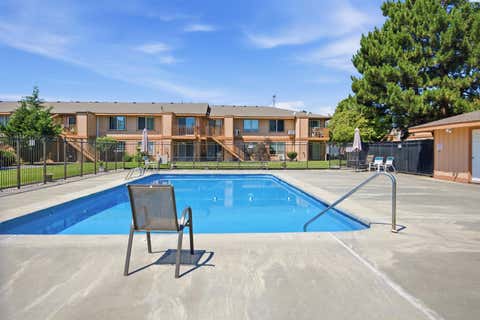 Photo of 3121 W Hood Ave C-101 AVE, Kennewick, WA 99336 (MLS # 294816)