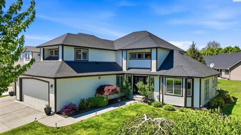 Photo of 7 Buttercup Ct, Pasco, WA 99301 (MLS # 292626)