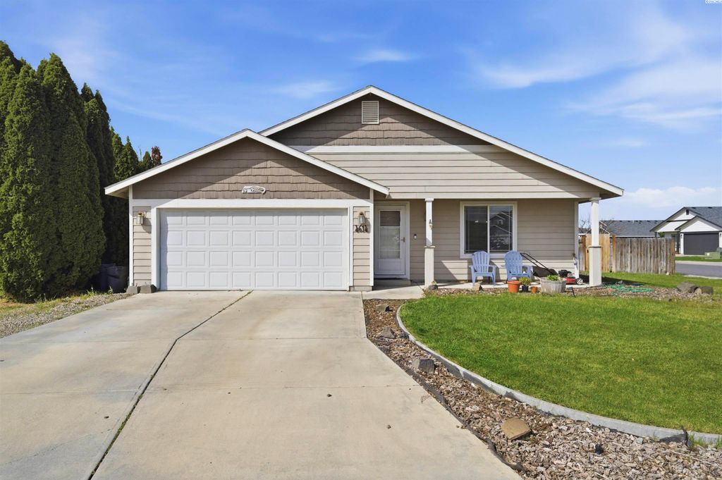 Photo of 4614 Tamworth Ln, Pasco, WA 99301 (MLS # 291767)