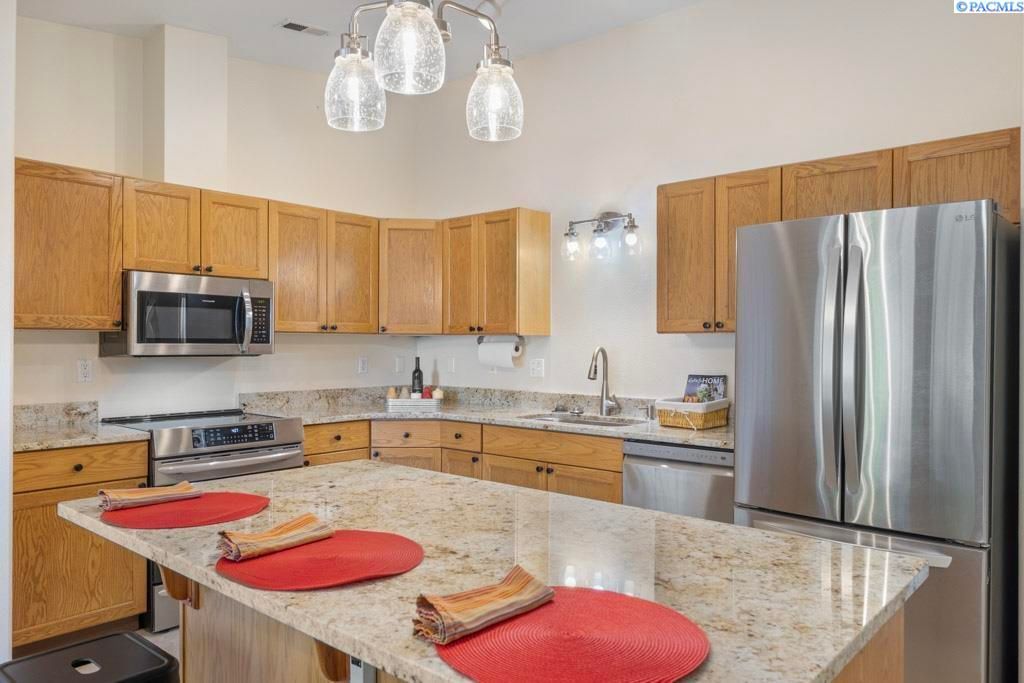 Photo of 545 SE Quail Ridge, #3 Dr, Pullman, WA 99163 (MLS # 285915)