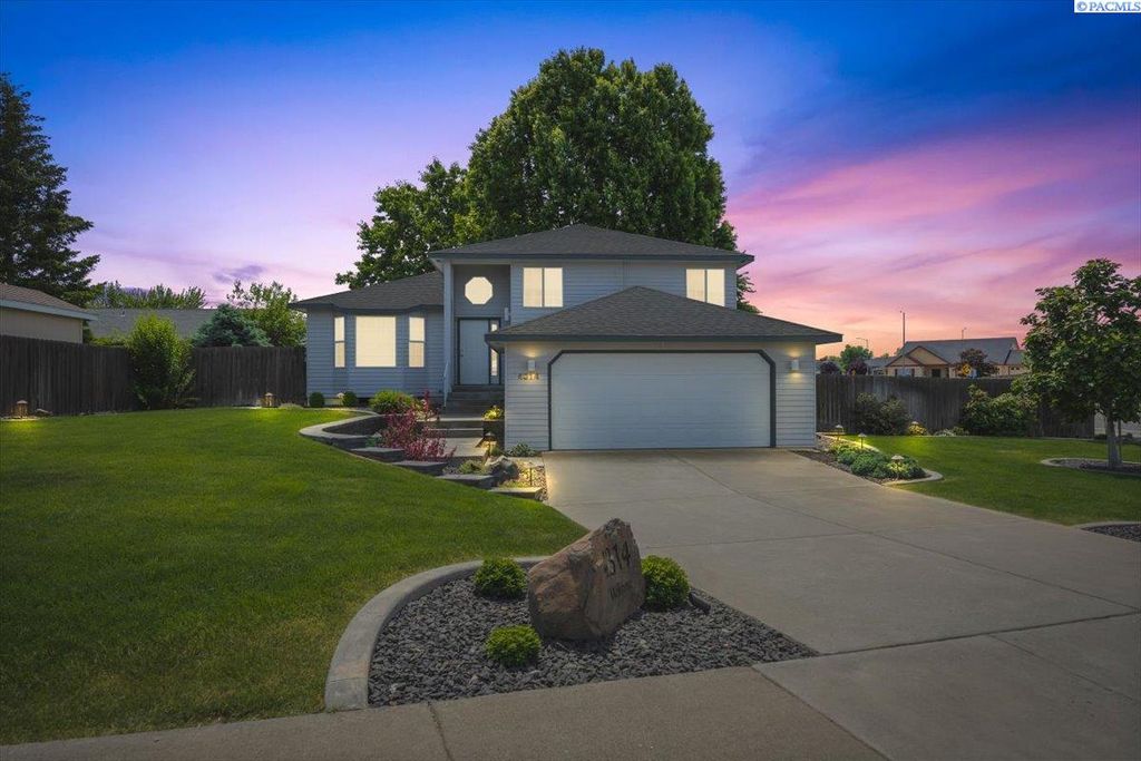 Photo of 4314 Riverhill Dr, Pasco, WA 99301 (MLS # 292932)