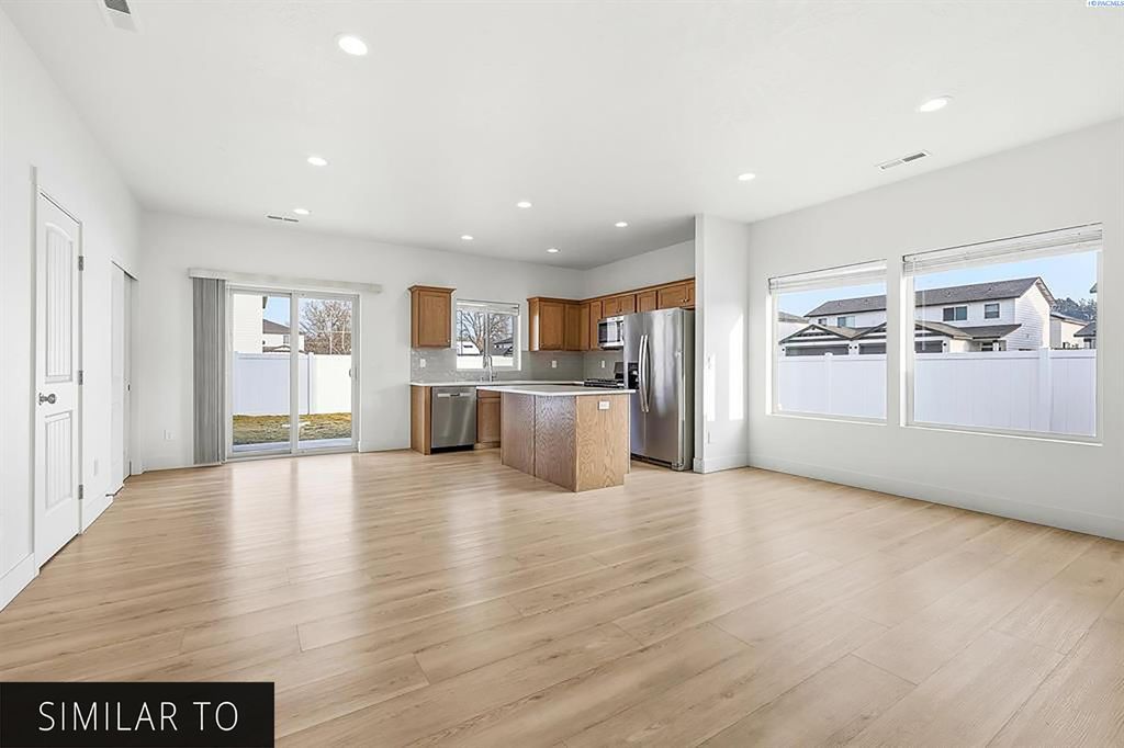 Photo of 6607 Dradie Place, Pasco, WA 99301 (MLS # 290475)