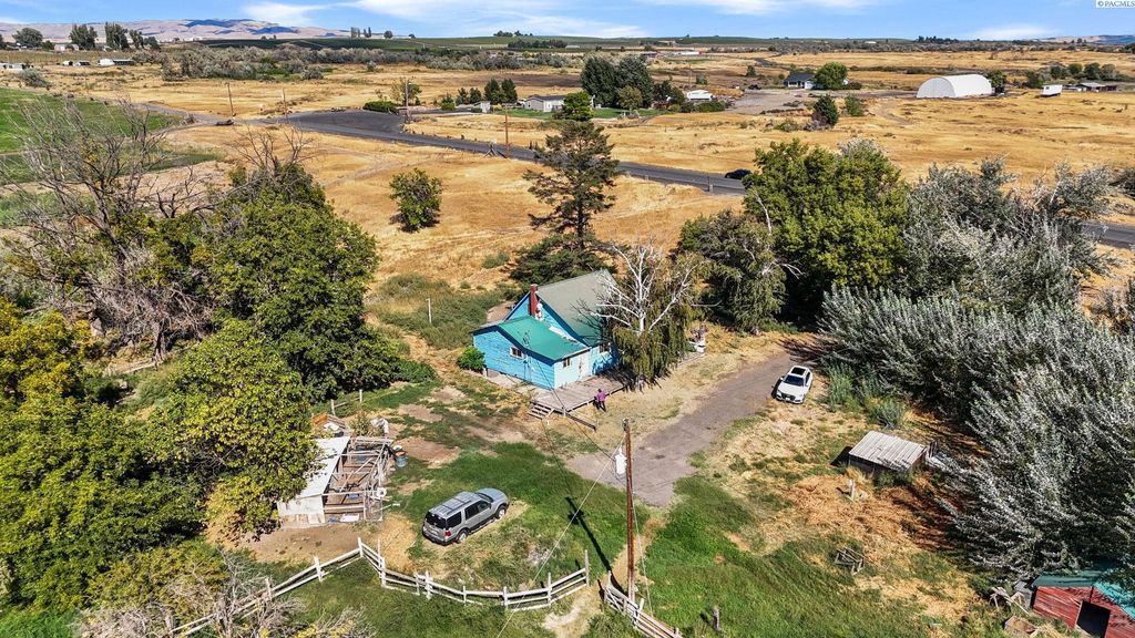 Photo of 22902 N Beers Rd, Prosser, WA 99350 (MLS # 287733)