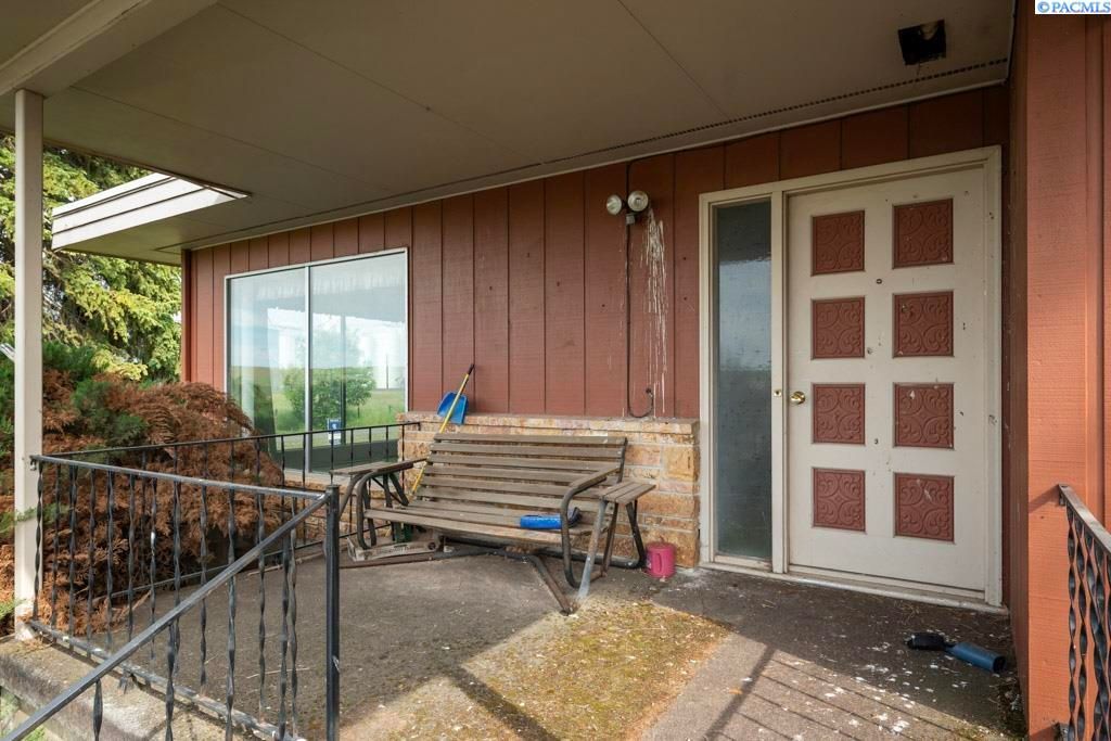 Photo of 409 N Parkway, Uniontown, WA 99179 (MLS # 289850)