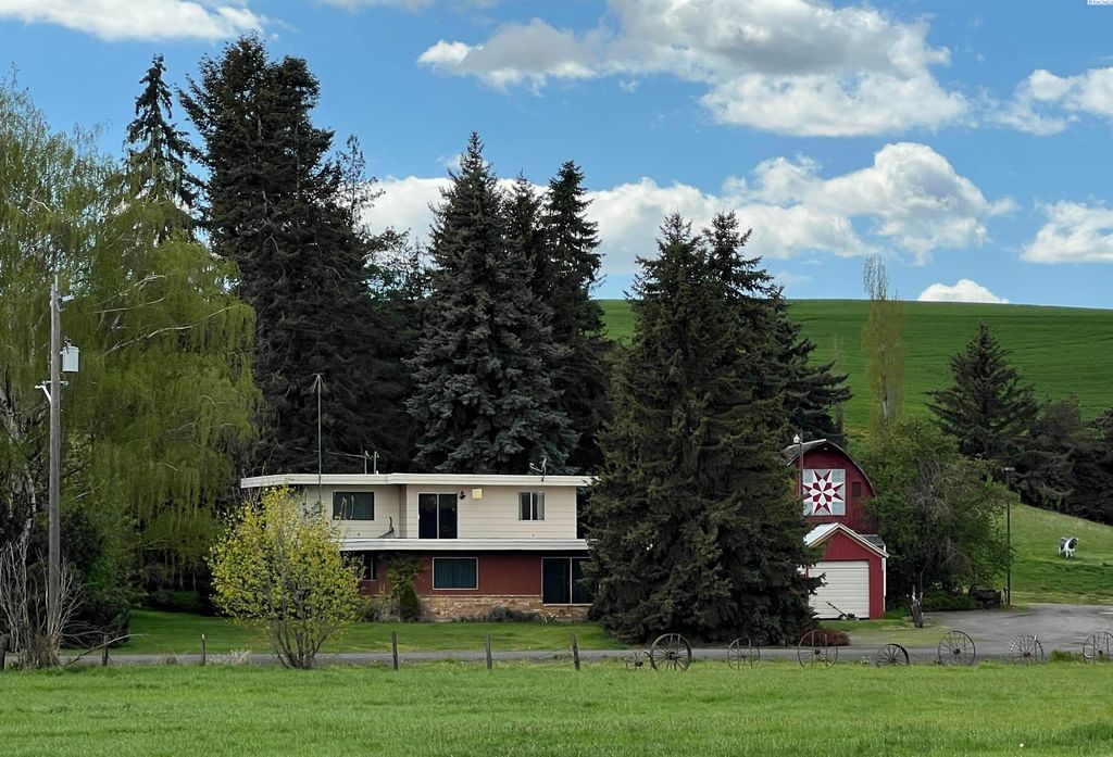 Photo of 409 N Parkway, Uniontown, WA 99179 (MLS # 289850)