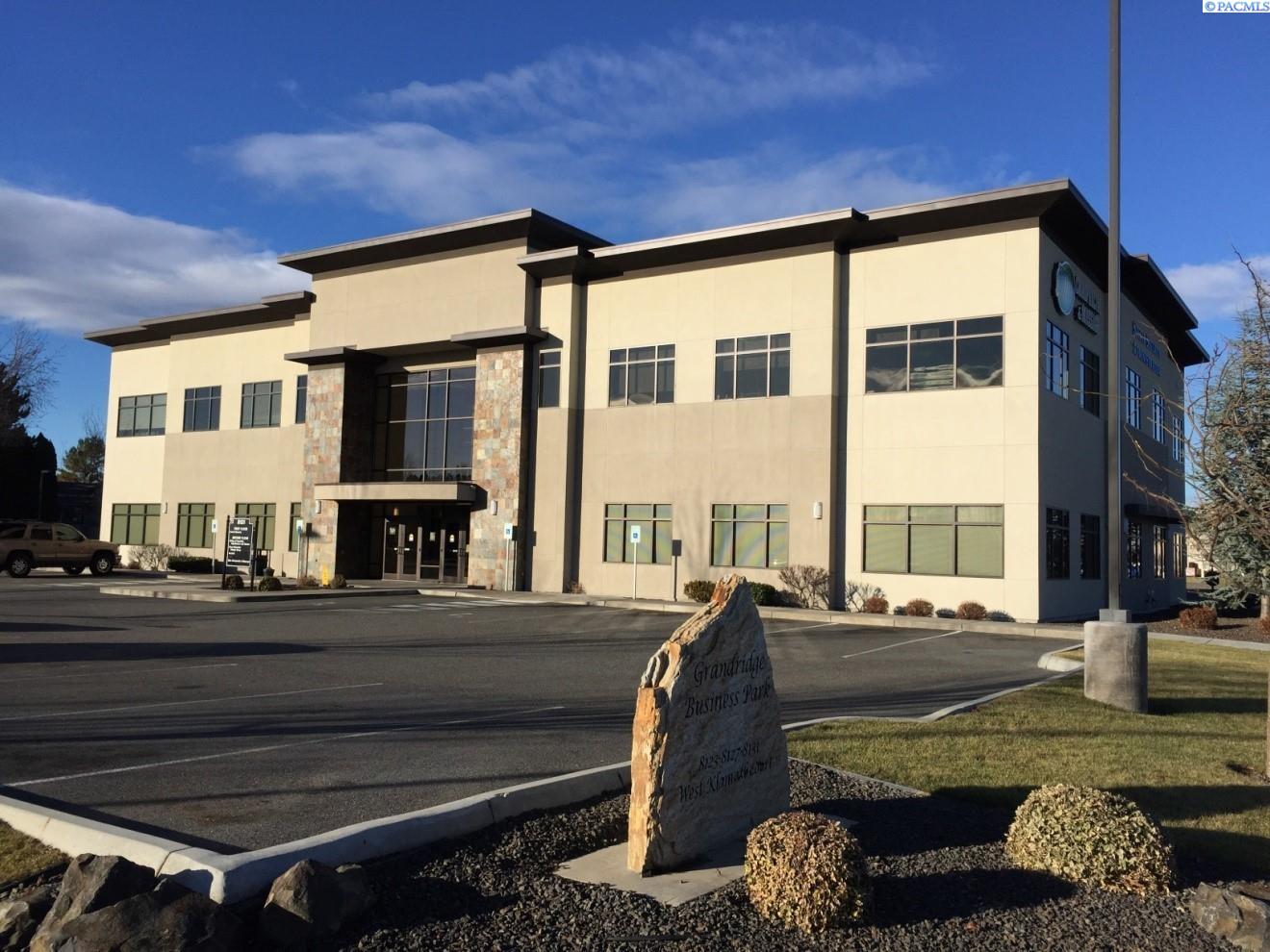 Photo 1 of 1 — 8131 W Klamath Court Unit C, Kennewick, WA 99336