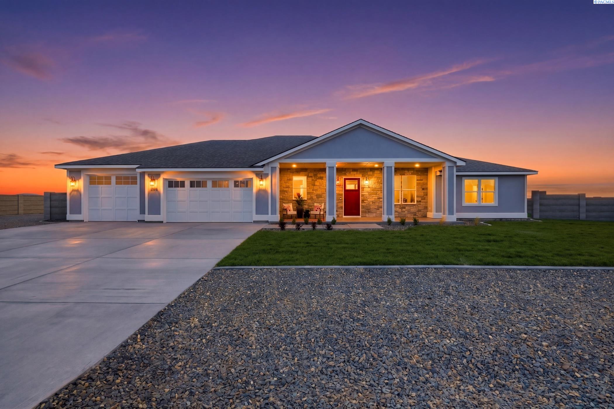 Photo 1 of 50 — 359 Panoramic Dr, Pasco, WA 99336