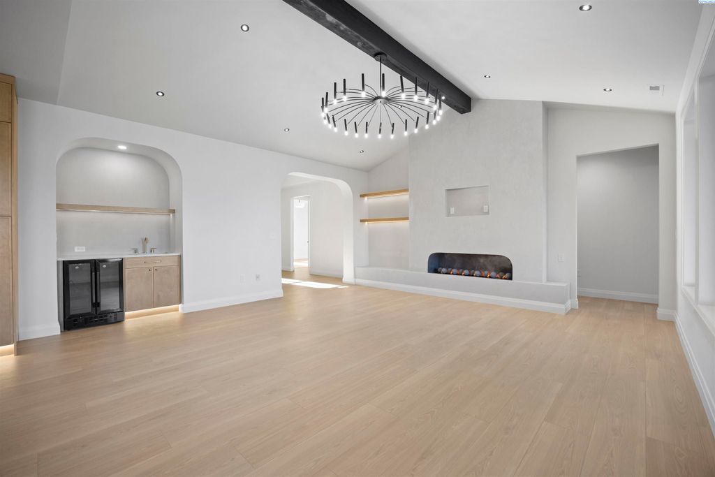 Photo of 2871 Savanna Ave, Richland, WA 99352 (MLS # 290811)