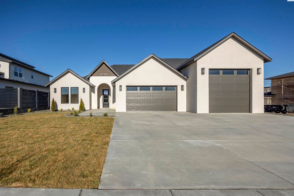Photo of 2871 Savanna Ave, Richland, WA 99352 (MLS # 290811)
