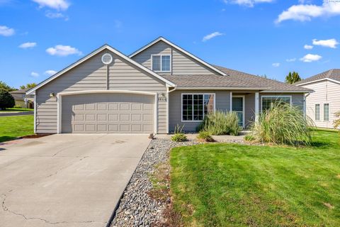 Photo of 2804 S Huntington Ct, Kennewick, WA 99337 (MLS # 287852)