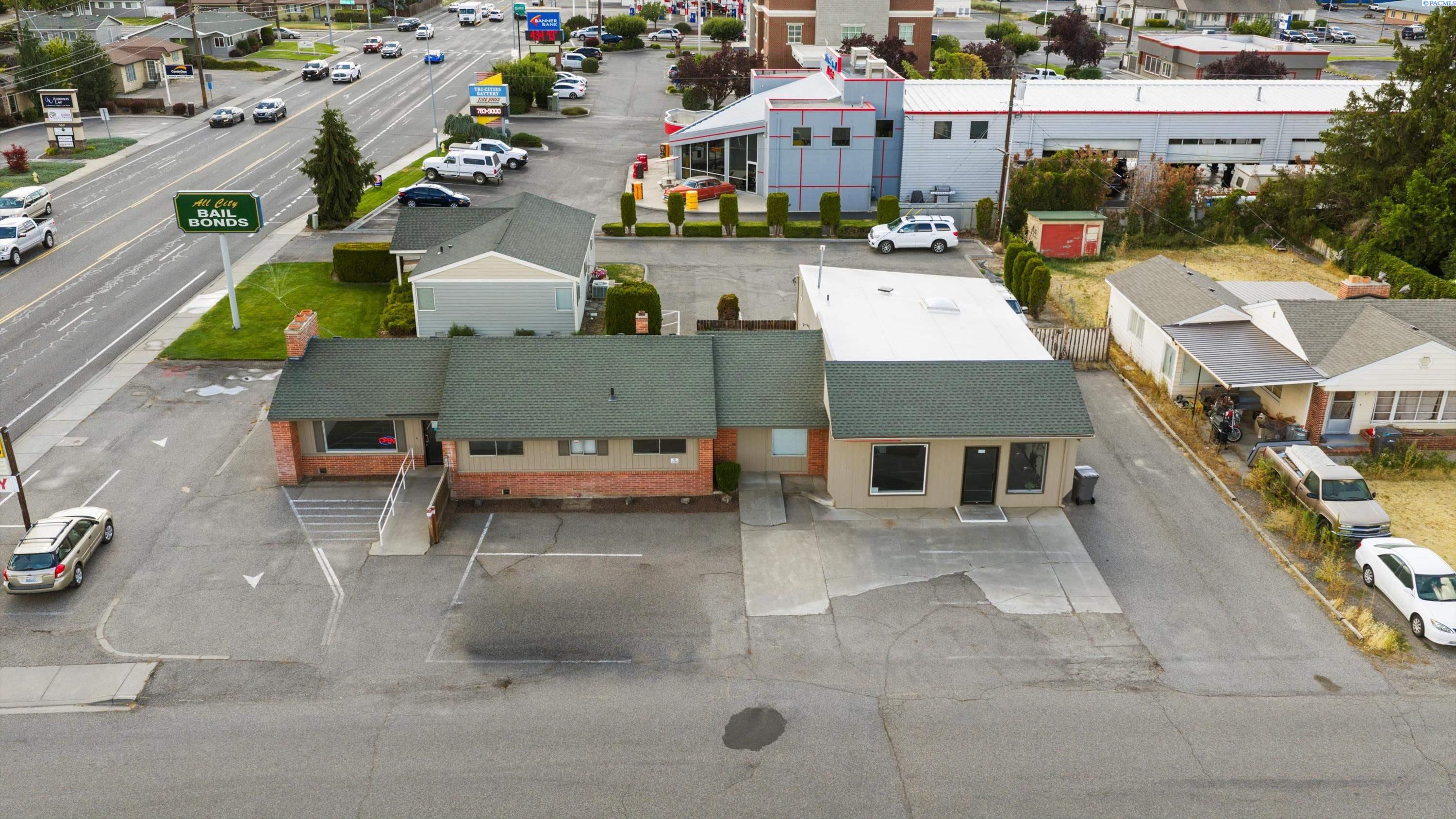 Photo 1 of 23 — 5804 W Clearwater Ave, Kennewick, WA 99336