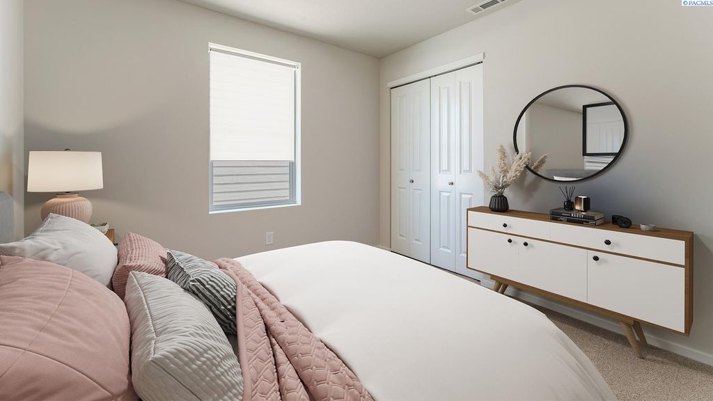 Photo of 11316 Buckingham Dr, Pasco, WA 99301 (MLS # 291062)