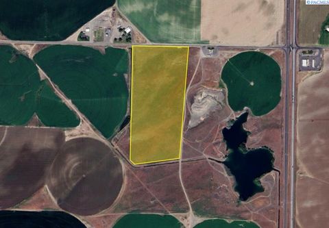 Photo of TBD W Vineyard Drive, Pasco, WA 99301 (MLS # 291522)