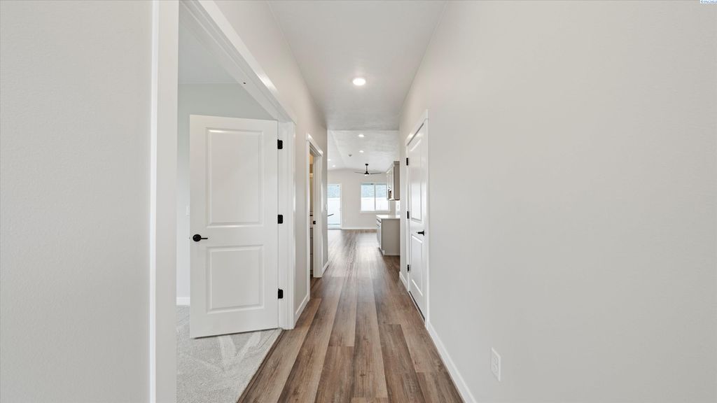 Photo of 1356 Kalani Ct, West Richland, WA 99353 (MLS # 288382)