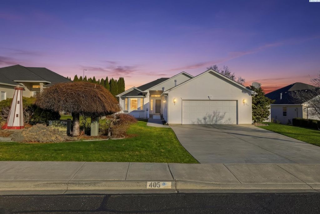 Photo of 405 W Canyon Lakes Drive, Kennewick, WA 99337 (MLS # 289557)