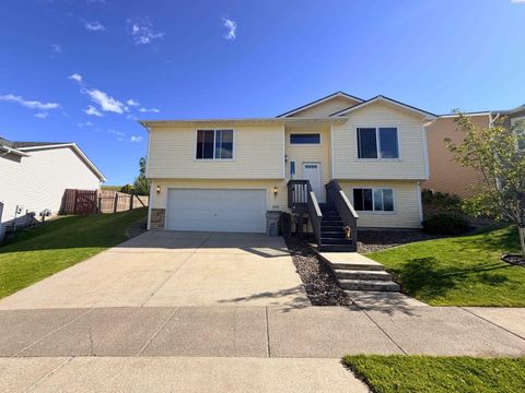 Photo of 1255 SW Latour Peak ST, Pullman, WA 99163 (MLS # 293144)