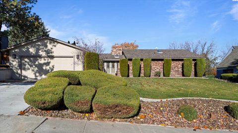 Photo of 226 Pinetree Ln, Richland, WA 99352 (MLS # 288801)