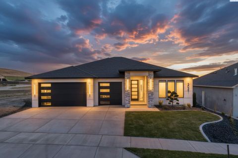 Photo of 3021 Whitesage Ave, Richland, WA 99352 (MLS # 293807)