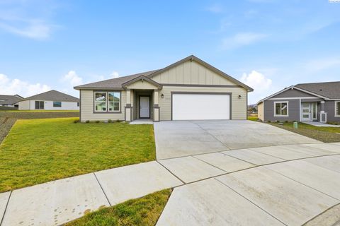 Photo of 6449 W 29th Ct, Kennewick, WA 99338 (MLS # 289376)