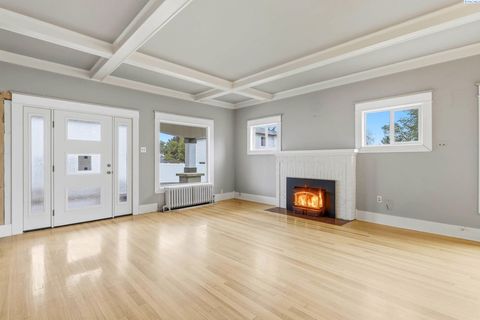 Photo of 1053 S Underwood Pl, Kennewick, WA 99337 (MLS # 292467)