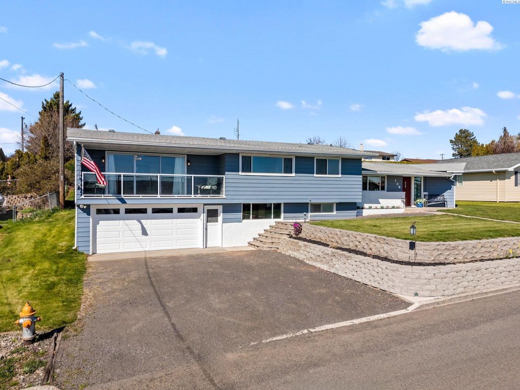 Photo of 708 S Crestview St, Colfax, WA 99111 (MLS # 291906)