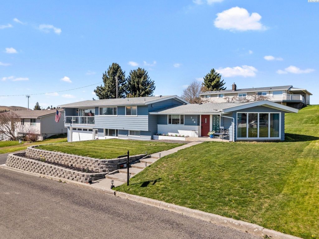 Photo of 708 S Crestview St, Colfax, WA 99111 (MLS # 291906)