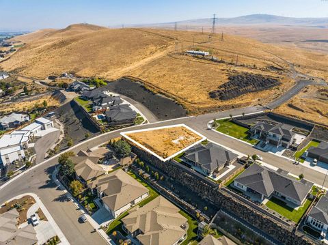 Photo of 3604 W 49th Avenue, Kennewick, WA 99337 (MLS # 287765)