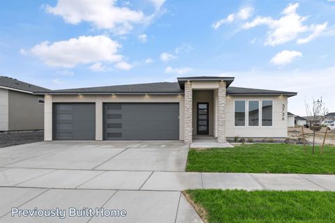 Photo of 3749 Morningside Parkway, Richland, WA 99352 (MLS # 289373)