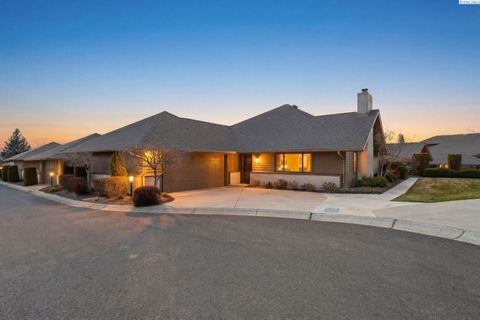 Photo of 101 N 48th Ave #43, Yakima, WA 98908 (MLS # 291147)