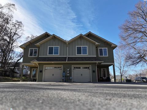 Photo of 218 E Whitman Dr, College Place, WA 99324 (MLS # 293666)