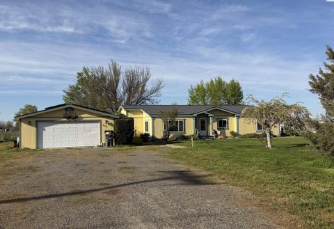 Photo of 199604 E 7th Ave, Kennewick, WA 99337 (MLS # 292108)