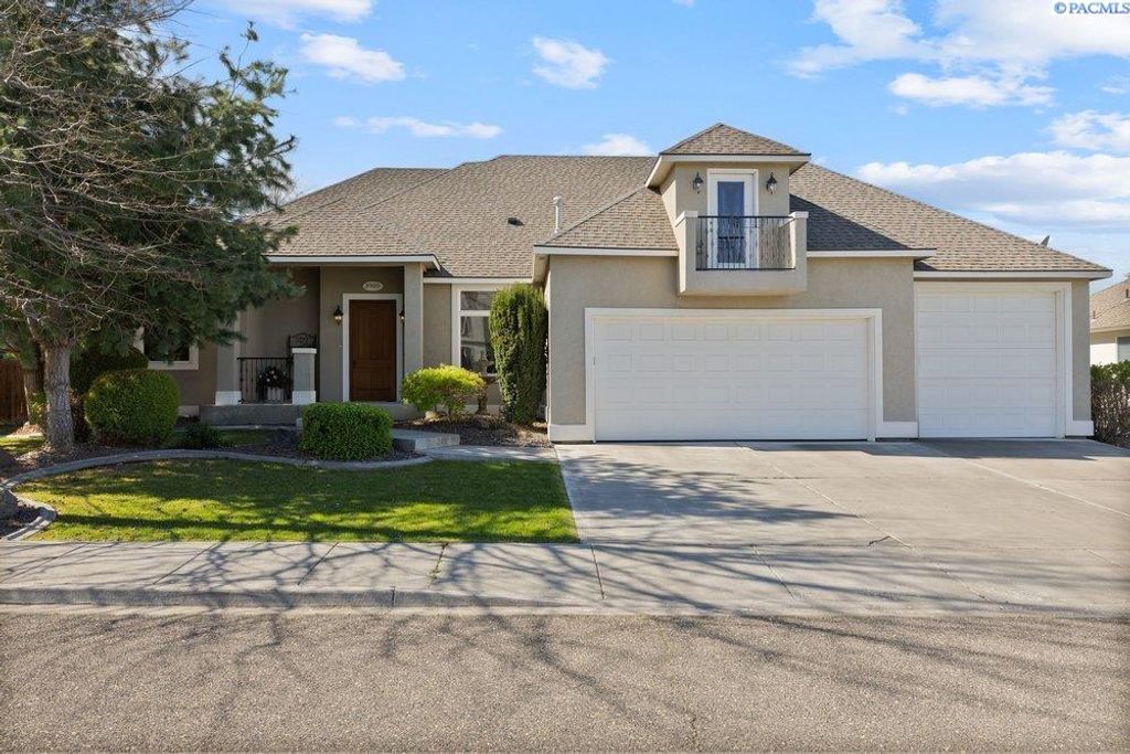 Photo of 3905 W 47th Ave, Kennewick, WA 99337 (MLS # 292101)