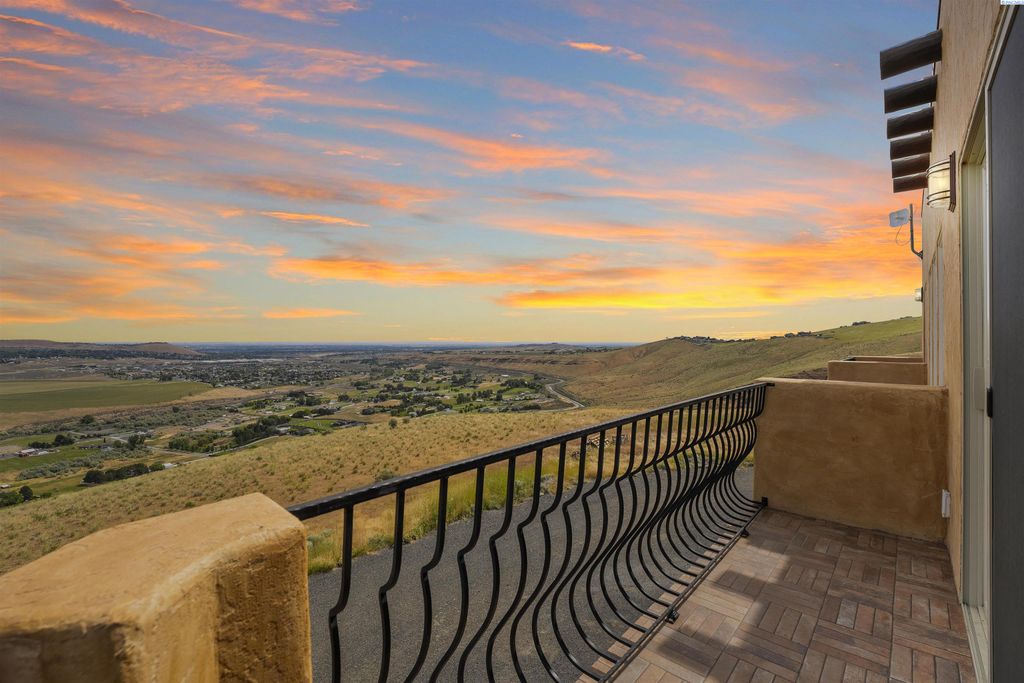 Photo of 34214 S Glenn Miller Road Pr Se Pr, Kennewick, WA 99338 (MLS # 291402)