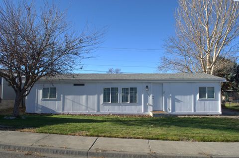 Photo of 2109 N Nevada St, Kennewick, WA 99336 (MLS # 289345)