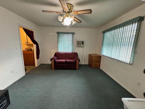 Photo of 414 N 4th St, Sunnyside, WA 98944 (MLS # 290878)